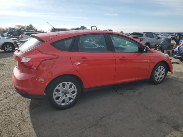 Photo 2 VIN: 1FAHP3K28CL287143 - FORD FOCUS SE 