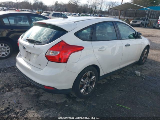 Photo 3 VIN: 1FAHP3K28CL287630 - FORD FOCUS 