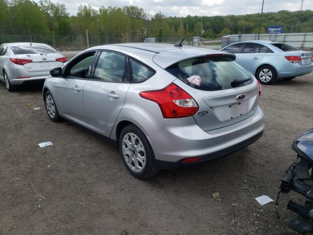 Photo 2 VIN: 1FAHP3K28CL334476 - FORD FOCUS SE 