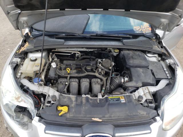 Photo 6 VIN: 1FAHP3K28CL334476 - FORD FOCUS SE 