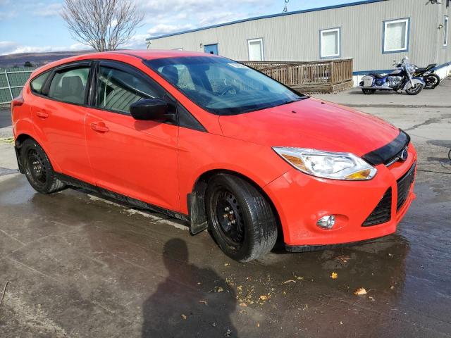 Photo 3 VIN: 1FAHP3K28CL353898 - FORD FOCUS SE 