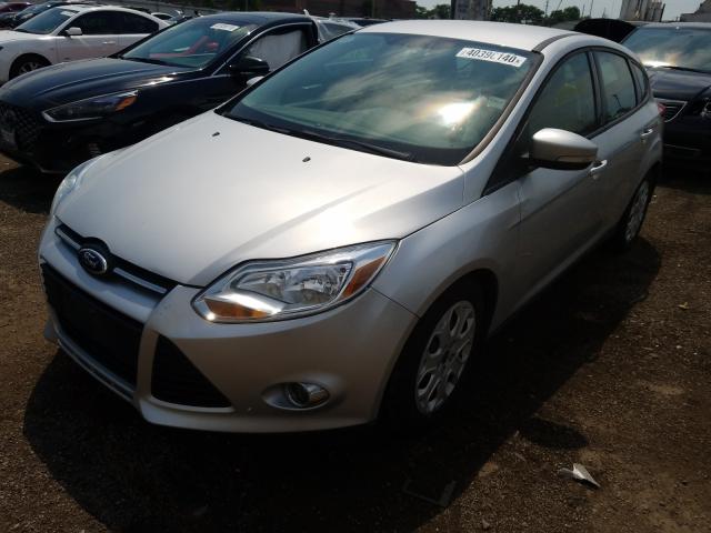 Photo 1 VIN: 1FAHP3K28CL360852 - FORD FOCUS SE 