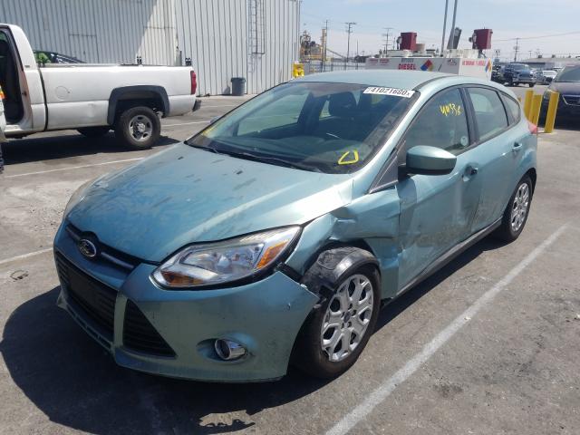 Photo 1 VIN: 1FAHP3K28CL417924 - FORD FOCUS SE 