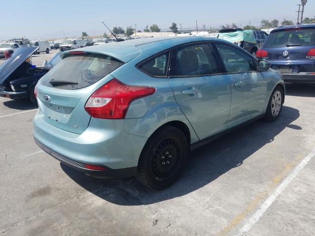 Photo 3 VIN: 1FAHP3K28CL417924 - FORD FOCUS SE 