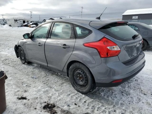 Photo 1 VIN: 1FAHP3K28CL425070 - FORD FOCUS SE 