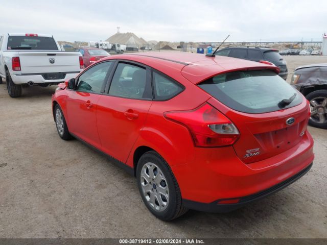 Photo 2 VIN: 1FAHP3K28CL428938 - FORD FOCUS 