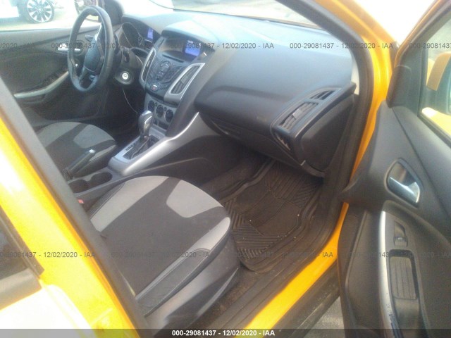 Photo 4 VIN: 1FAHP3K28CL468274 - FORD FOCUS 