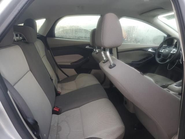 Photo 9 VIN: 1FAHP3K29CL215223 - FORD FOCUS SE 