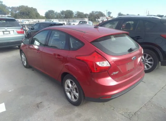 Photo 2 VIN: 1FAHP3K29CL231387 - FORD FOCUS 