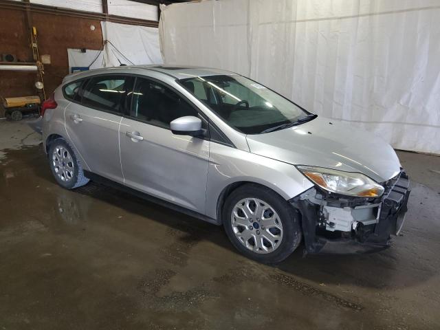 Photo 3 VIN: 1FAHP3K29CL261392 - FORD FOCUS SE 