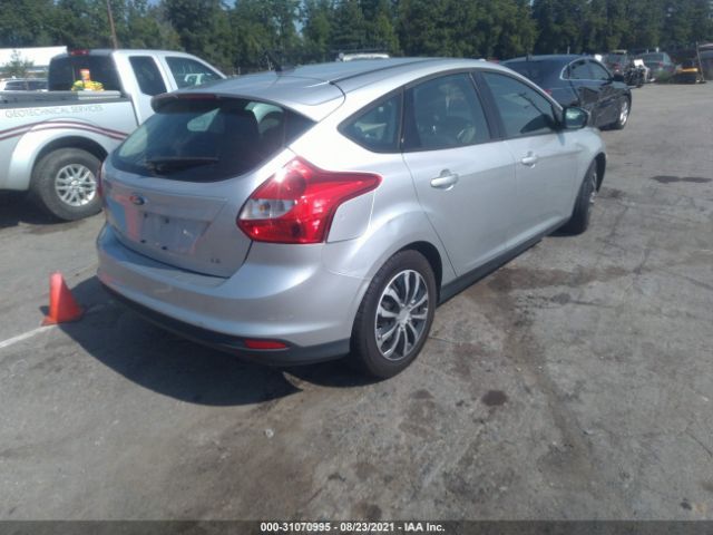 Photo 3 VIN: 1FAHP3K29CL282257 - FORD FOCUS 