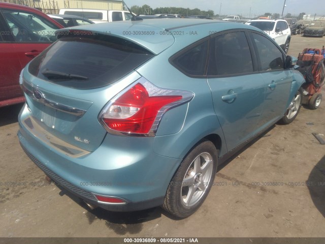 Photo 3 VIN: 1FAHP3K29CL298829 - FORD FOCUS 