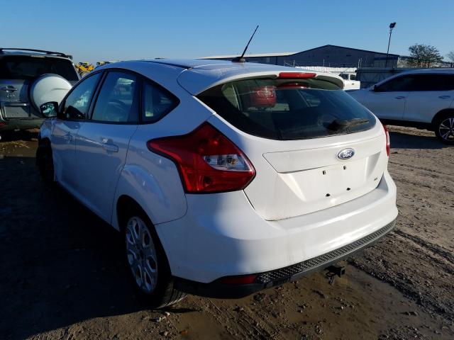 Photo 2 VIN: 1FAHP3K29CL332431 - FORD FOCUS SE 