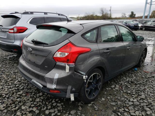 Photo 3 VIN: 1FAHP3K29CL390555 - FORD FOCUS SE 