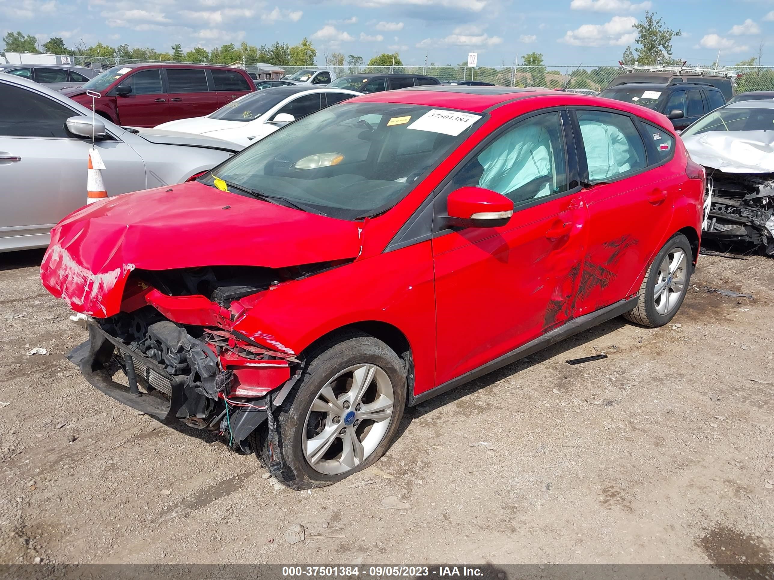 Photo 1 VIN: 1FAHP3K29CL448051 - FORD FOCUS 