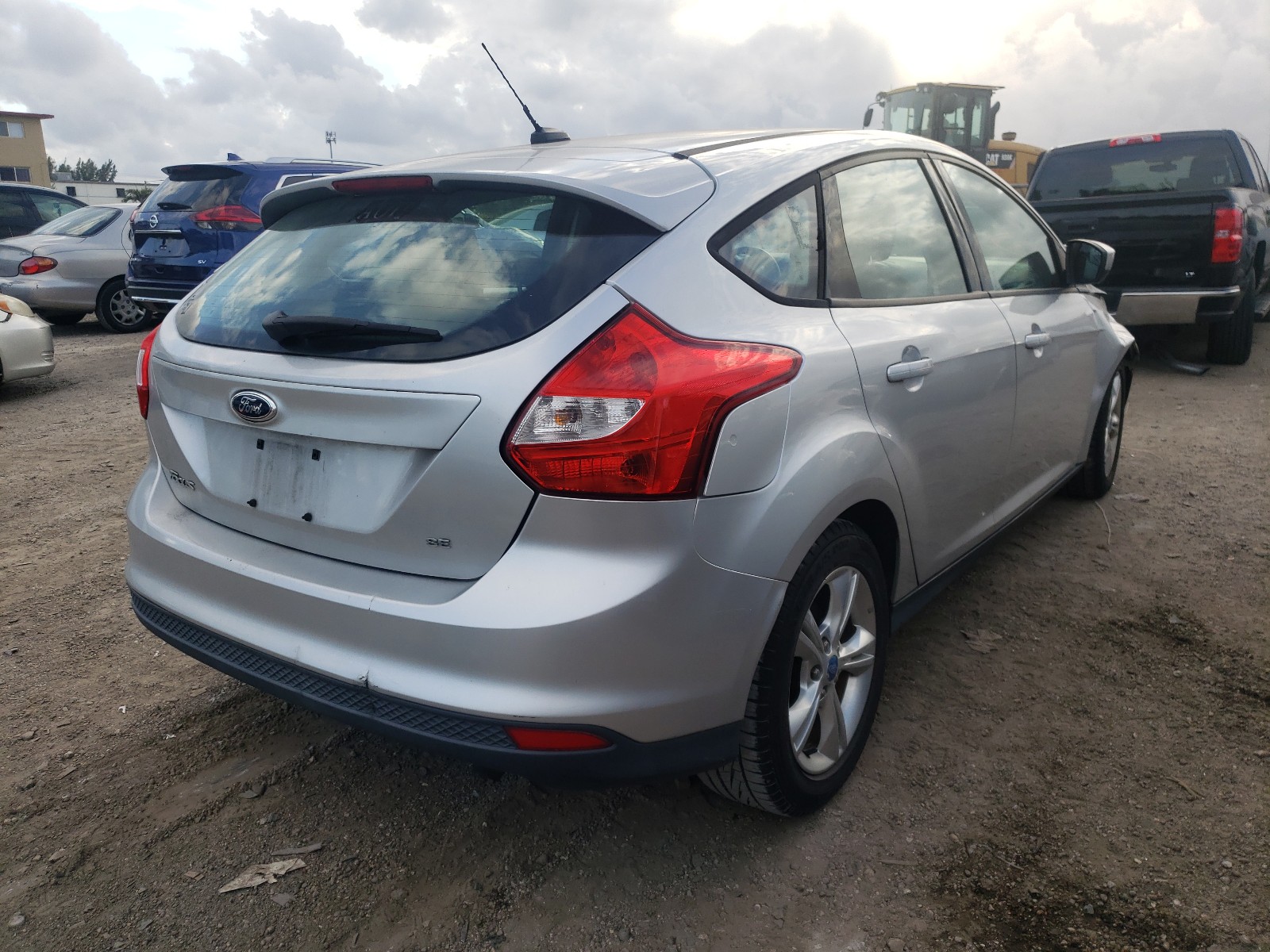 Photo 3 VIN: 1FAHP3K2XCL166551 - FORD FOCUS SE 