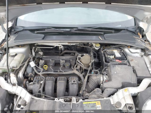 Photo 9 VIN: 1FAHP3K2XCL186153 - FORD FOCUS 