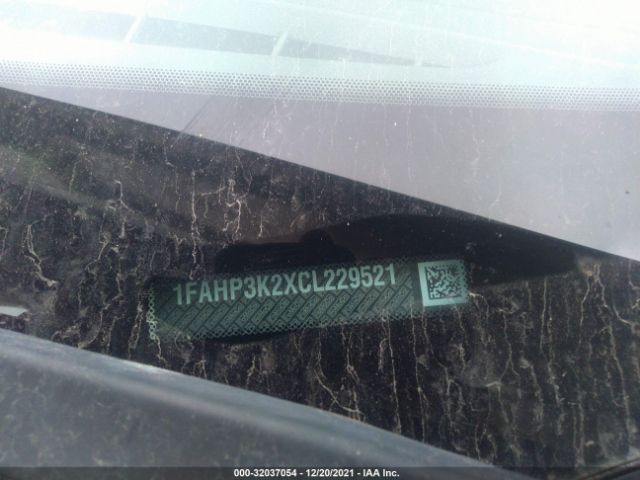 Photo 8 VIN: 1FAHP3K2XCL229521 - FORD FOCUS 