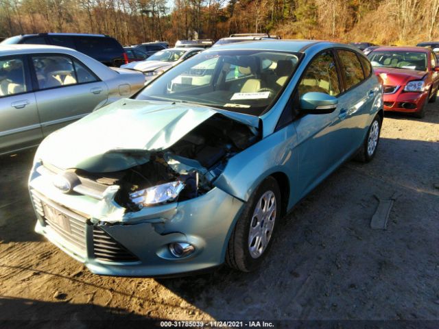 Photo 1 VIN: 1FAHP3K2XCL240521 - FORD FOCUS 