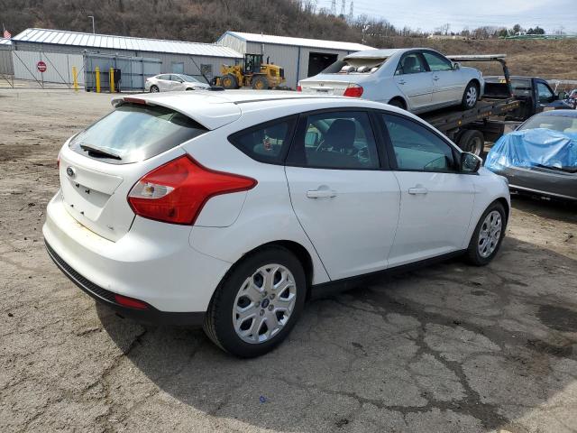 Photo 2 VIN: 1FAHP3K2XCL246884 - FORD FOCUS SE 