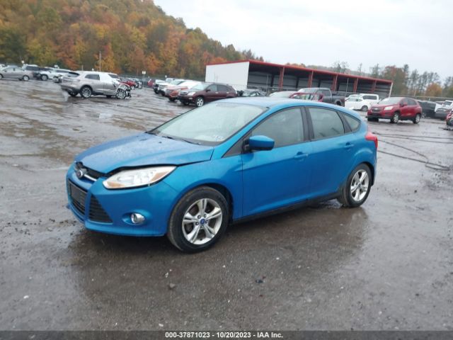 Photo 1 VIN: 1FAHP3K2XCL255696 - FORD FOCUS 