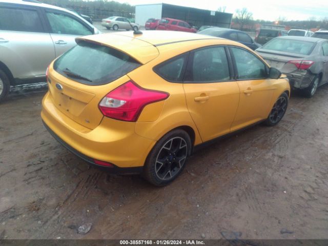 Photo 3 VIN: 1FAHP3K2XCL270389 - FORD FOCUS 