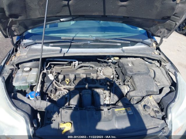 Photo 9 VIN: 1FAHP3K2XCL273731 - FORD FOCUS 