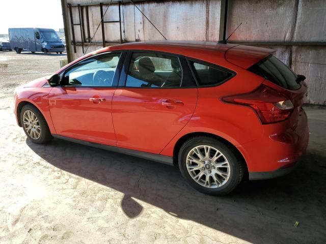 Photo 1 VIN: 1FAHP3K2XCL348203 - FORD FOCUS SE 