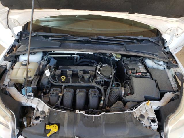 Photo 6 VIN: 1FAHP3K2XCL387759 - FORD FOCUS SE 