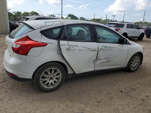 Photo 2 VIN: 1FAHP3K2XCL387776 - FORD FOCUS SE 