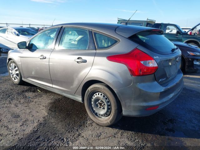 Photo 2 VIN: 1FAHP3K2XCL415995 - FORD FOCUS 