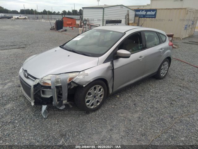 Photo 1 VIN: 1FAHP3K2XCL426561 - FORD FOCUS 