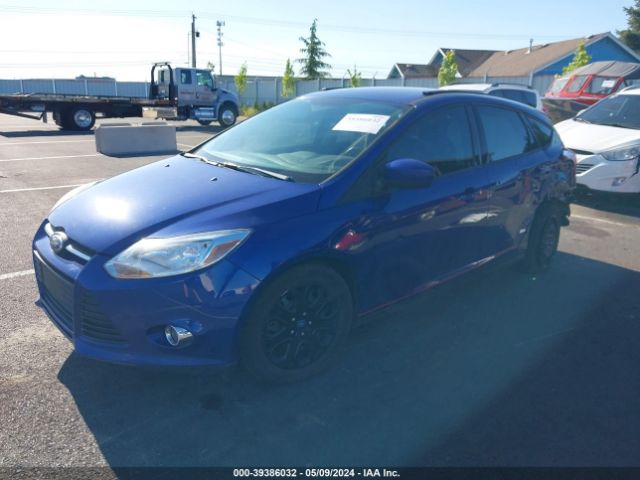 Photo 1 VIN: 1FAHP3K2XCL430030 - FORD FOCUS 