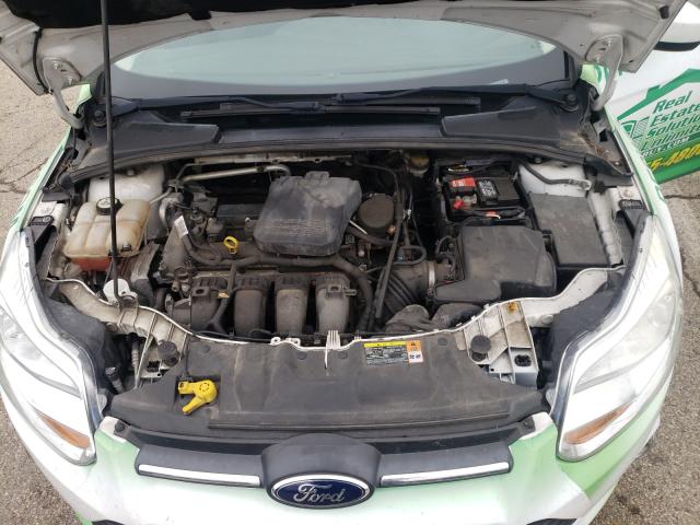 Photo 6 VIN: 1FAHP3K2XCL454750 - FORD FOCUS SE 