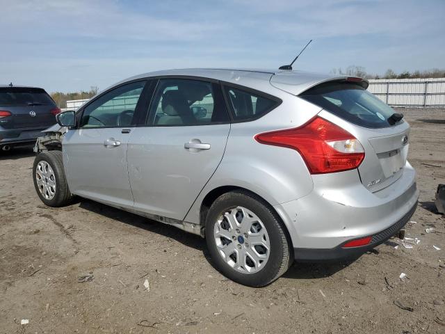 Photo 1 VIN: 1FAHP3K2XCL457163 - FORD FOCUS 