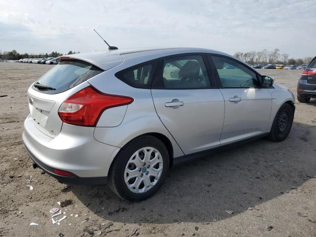 Photo 2 VIN: 1FAHP3K2XCL457163 - FORD FOCUS 