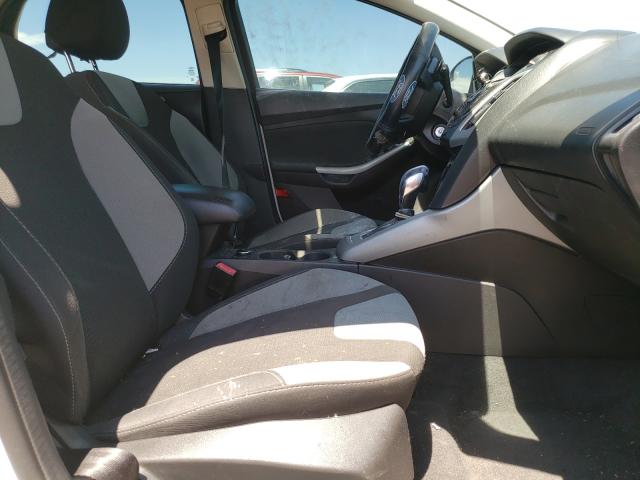 Photo 4 VIN: 1FAHP3K2XCL467160 - FORD FOCUS SE 