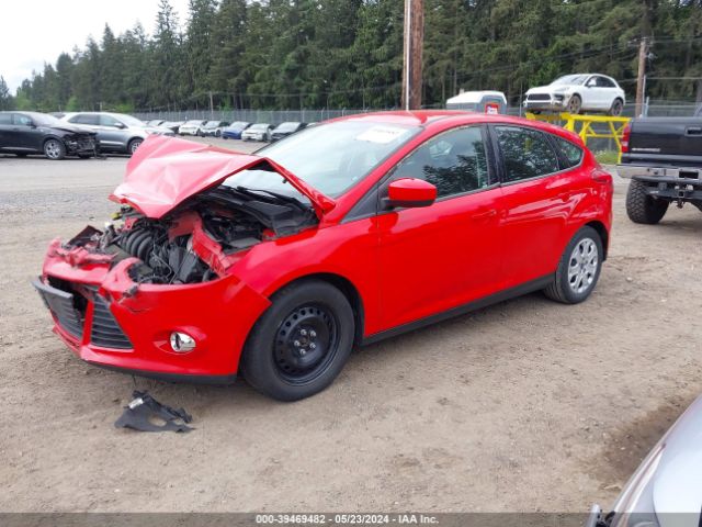 Photo 1 VIN: 1FAHP3K2XCL470849 - FORD FOCUS 