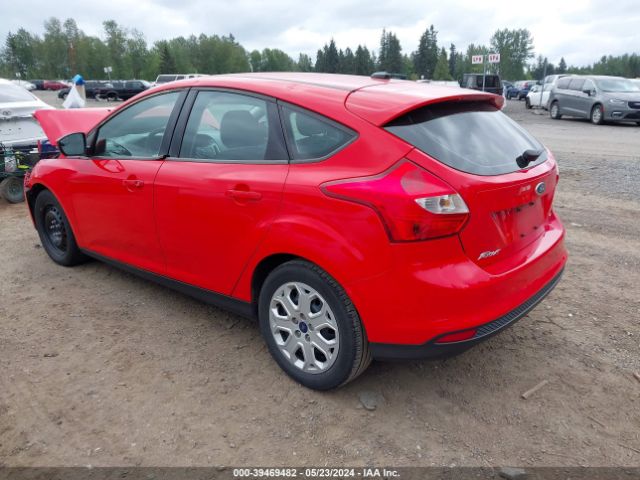 Photo 2 VIN: 1FAHP3K2XCL470849 - FORD FOCUS 