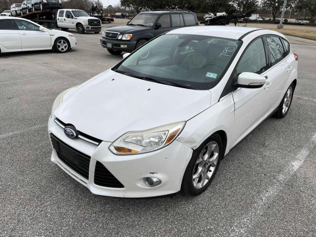 Photo 1 VIN: 1FAHP3M20CL174249 - FORD FOCUS SEL 