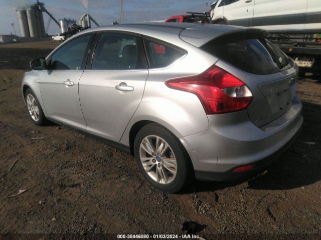 Photo 2 VIN: 1FAHP3M20CL184067 - FORD FOCUS 