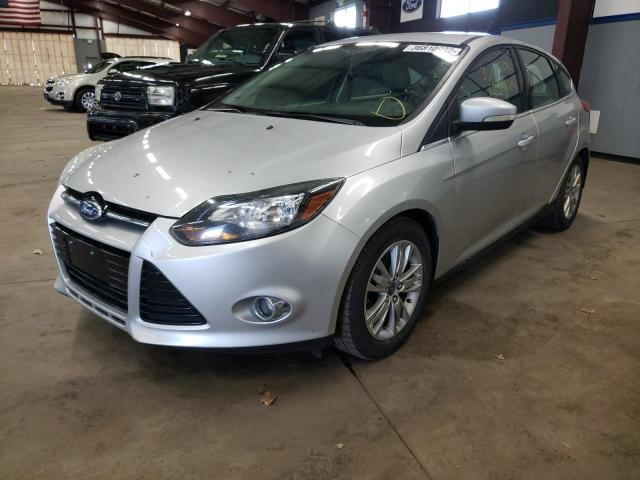 Photo 1 VIN: 1FAHP3M20CL185171 - FORD FOCUS SEL 