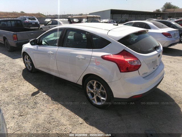 Photo 2 VIN: 1FAHP3M20CL222476 - FORD FOCUS 