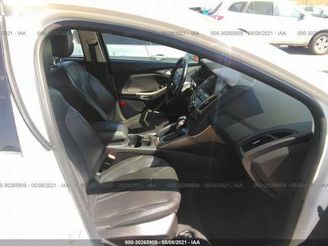 Photo 4 VIN: 1FAHP3M20CL222476 - FORD FOCUS 