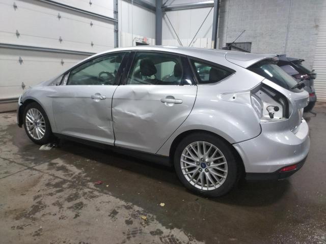 Photo 1 VIN: 1FAHP3M20CL267692 - FORD FOCUS SEL 