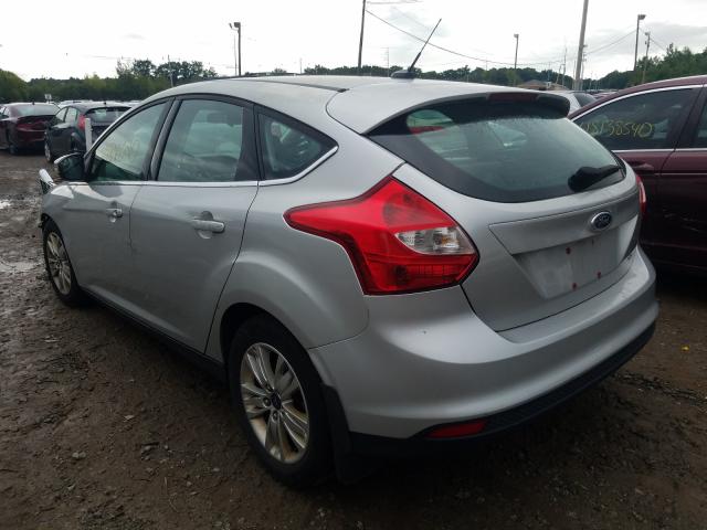 Photo 2 VIN: 1FAHP3M20CL359613 - FORD FOCUS 