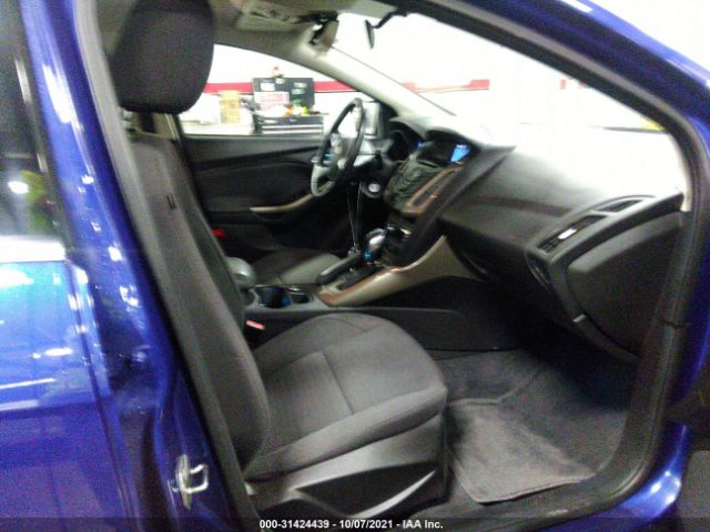 Photo 4 VIN: 1FAHP3M20CL401035 - FORD FOCUS 