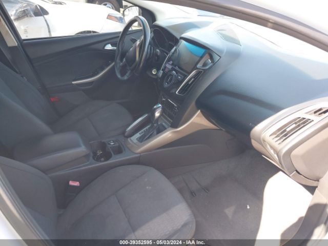 Photo 4 VIN: 1FAHP3M21CL135461 - FORD FOCUS SEL 