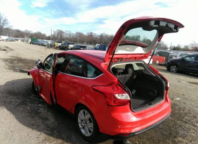 Photo 2 VIN: 1FAHP3M21CL265160 - FORD FOCUS 