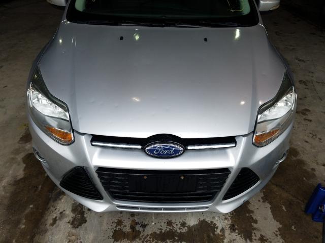 Photo 8 VIN: 1FAHP3M21CL271895 - FORD FOCUS SEL 